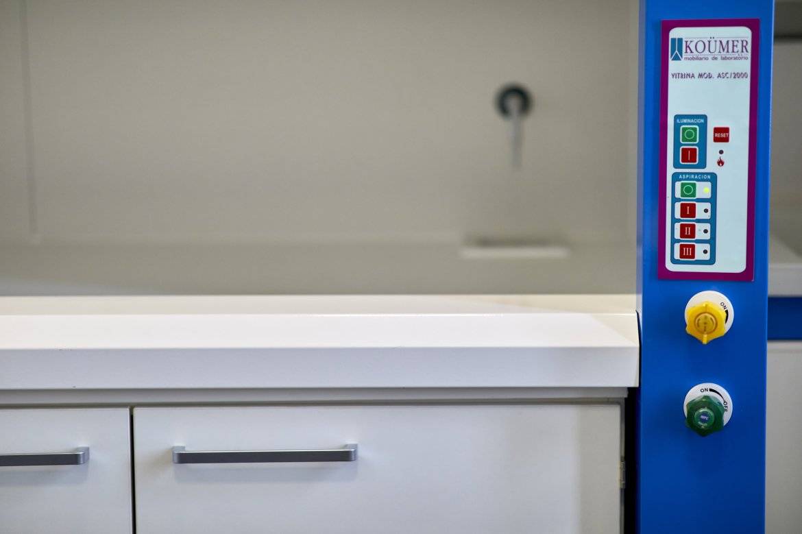 Sorbonne de laboratoire 4